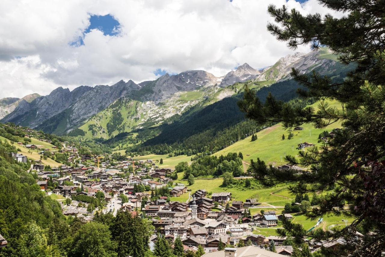 Hotel Alpen Roc La Clusaz Exterior foto