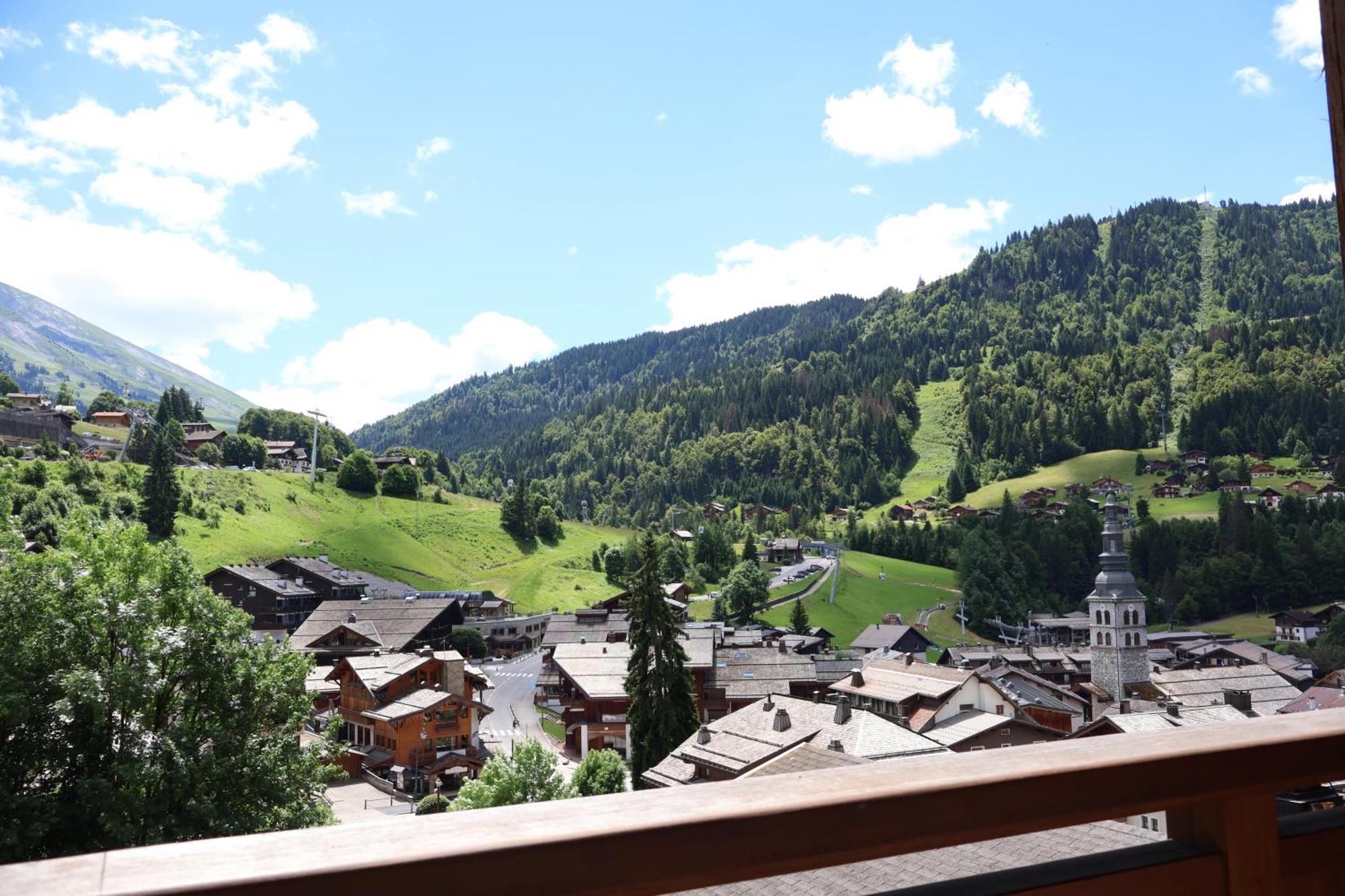 Hotel Alpen Roc La Clusaz Exterior foto
