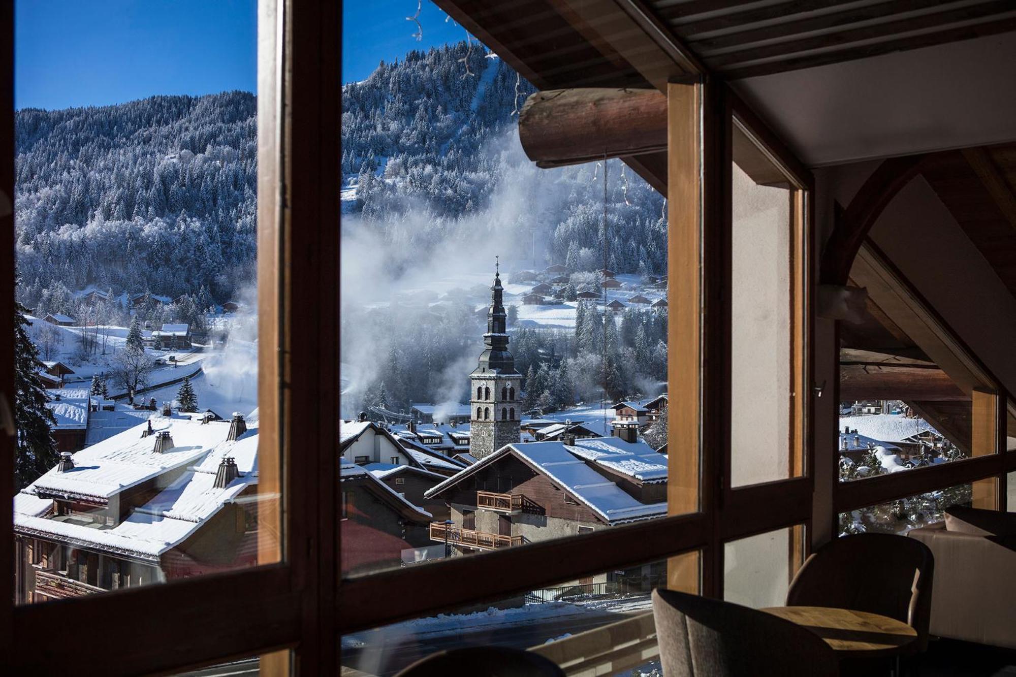 Hotel Alpen Roc La Clusaz Exterior foto